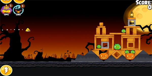 愤怒的小鸟圣诞节版小游戏(angry birds)
